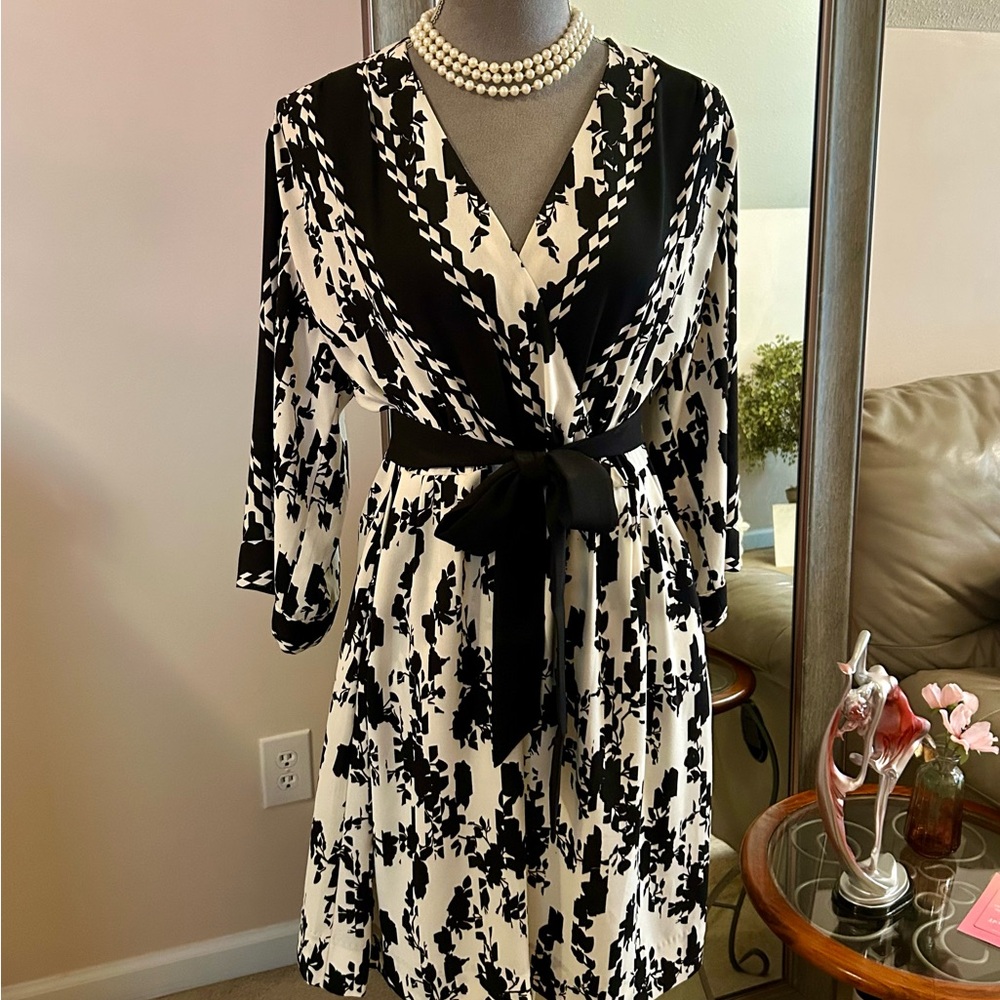 Cabi Black and White X Dress with Belt
